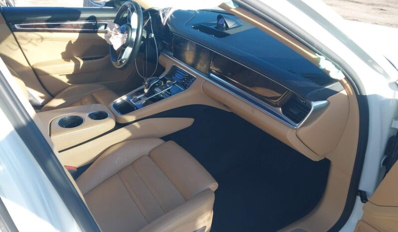 
								2018 Porsche Panamera full									
