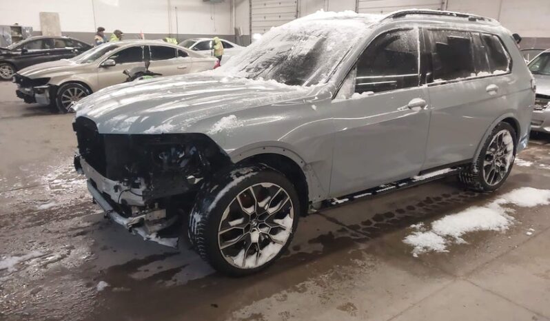 
								2023 BMW X7 full									