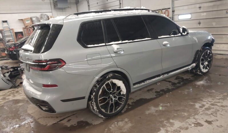 
								2023 BMW X7 full									