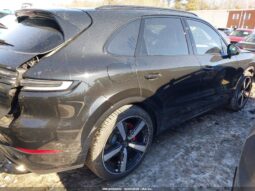 
										2025 Porsche Cayenne full									