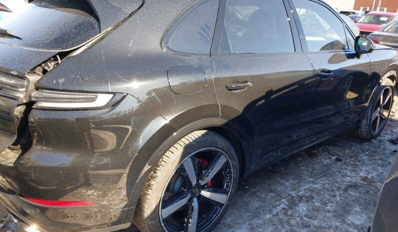 
								2025 Porsche Cayenne full									