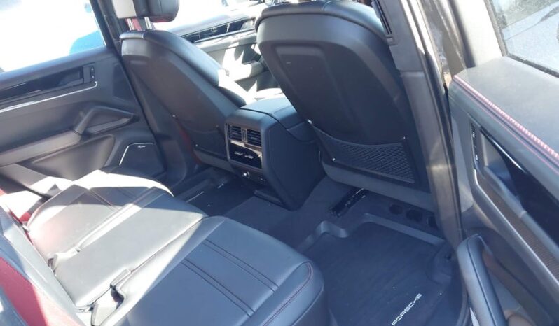 
								2025 Porsche Cayenne full									