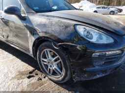 
										2013 Porsche Cayenne full									