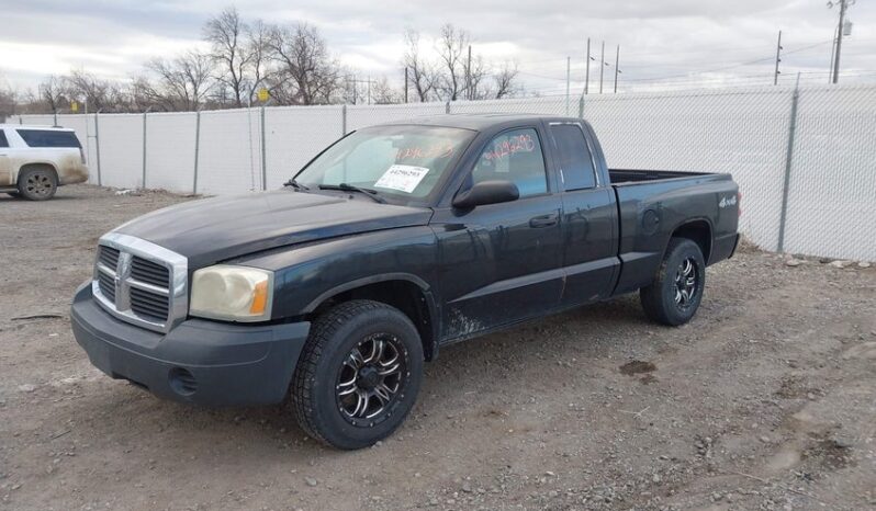 
								2006 Dodge Dakota full									