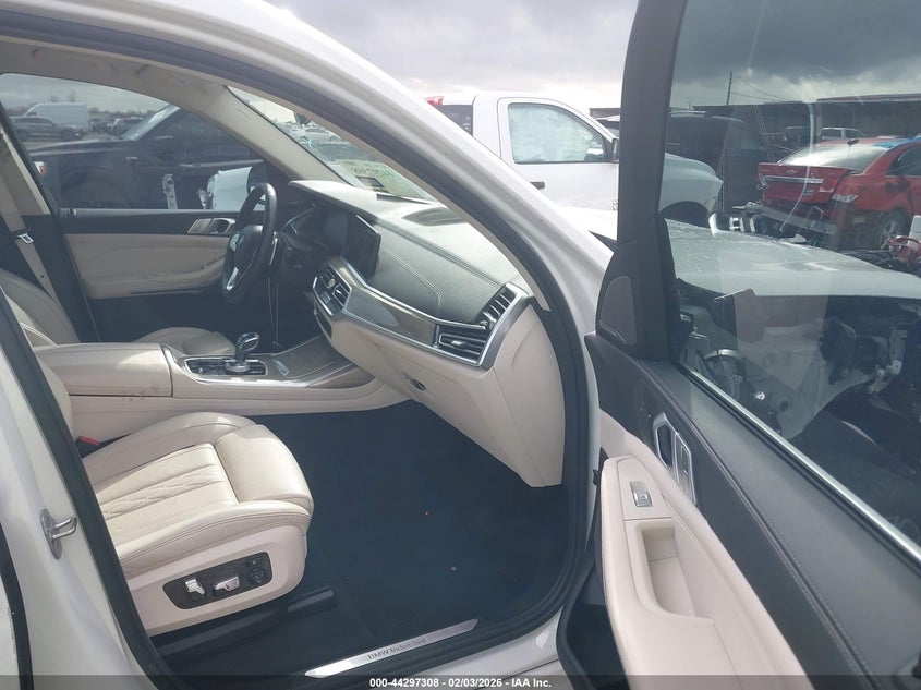 2020 BMW X7