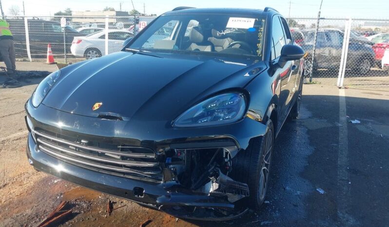 
								2023 Porsche Cayenne full									