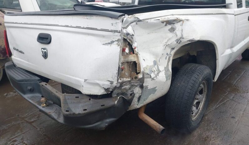 
								2008 Dodge Dakota full									
