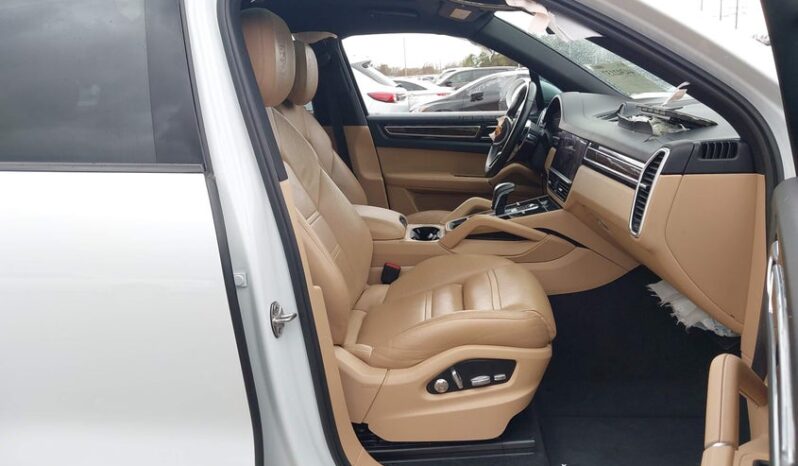 
								2019 Porsche Cayenne full									