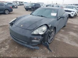 
										2013 Porsche Panamera full									