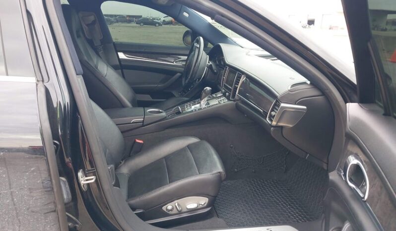 
								2013 Porsche Panamera full									