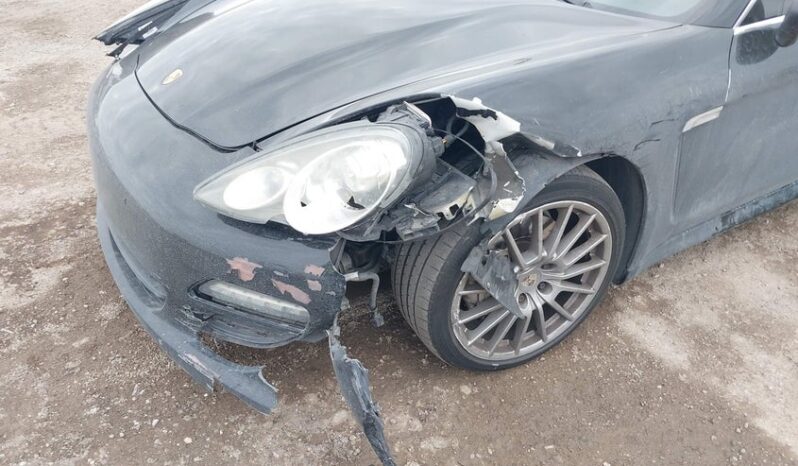 
								2013 Porsche Panamera full									
