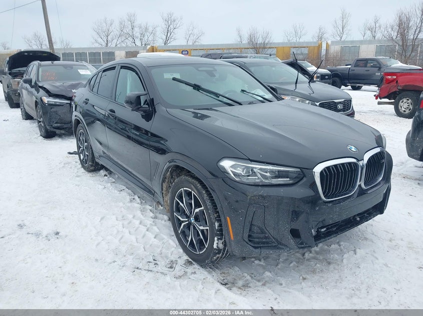 2023 BMW X4