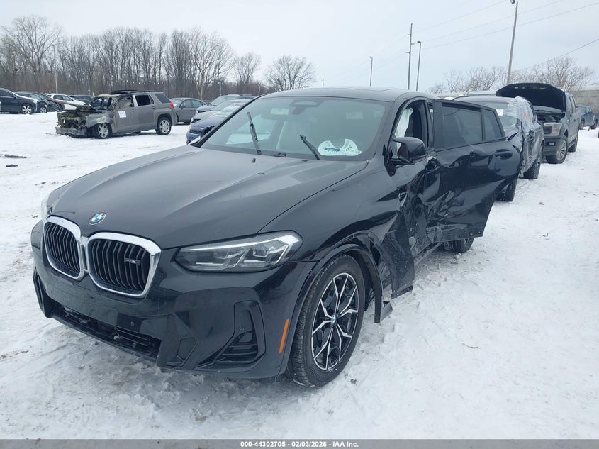2023 BMW X4
