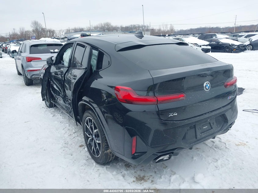 2023 BMW X4