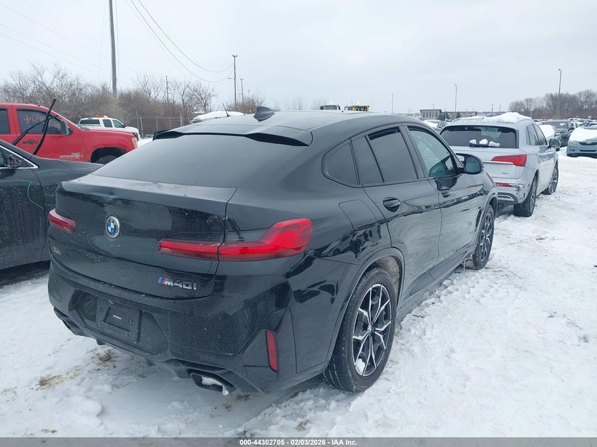 2023 BMW X4