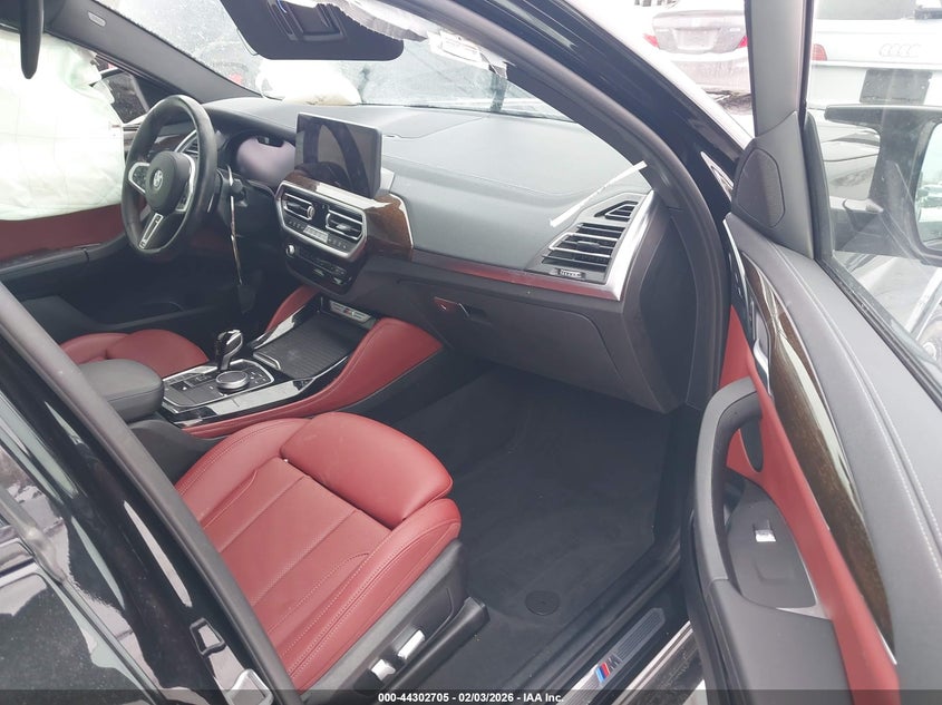 2023 BMW X4