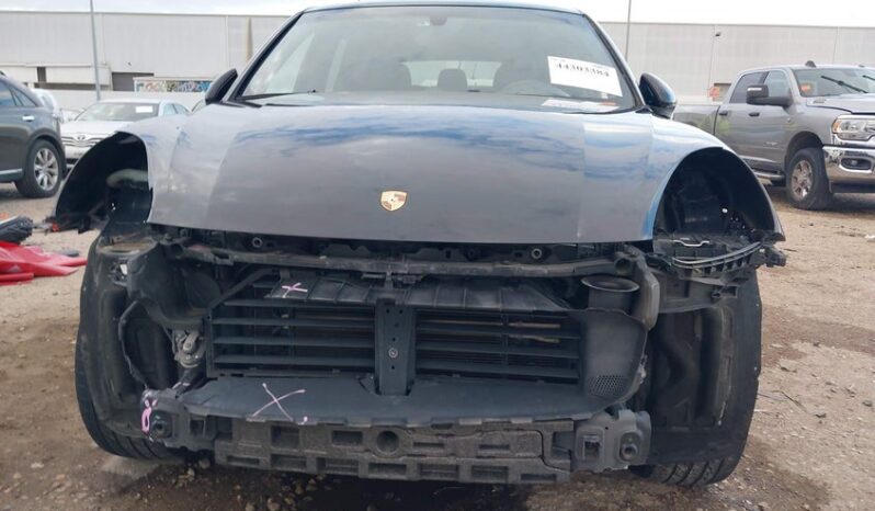 
								2016 Porsche Cayenne full									