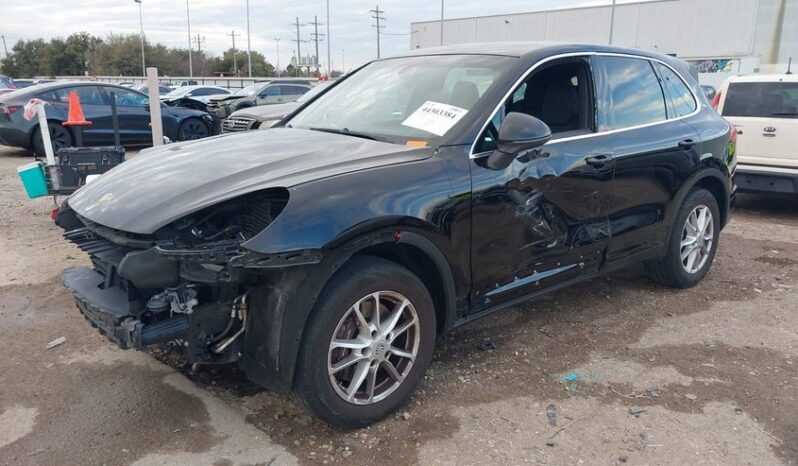 
								2016 Porsche Cayenne full									