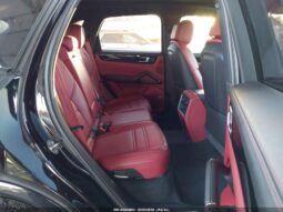
										2021 Porsche Cayenne full									