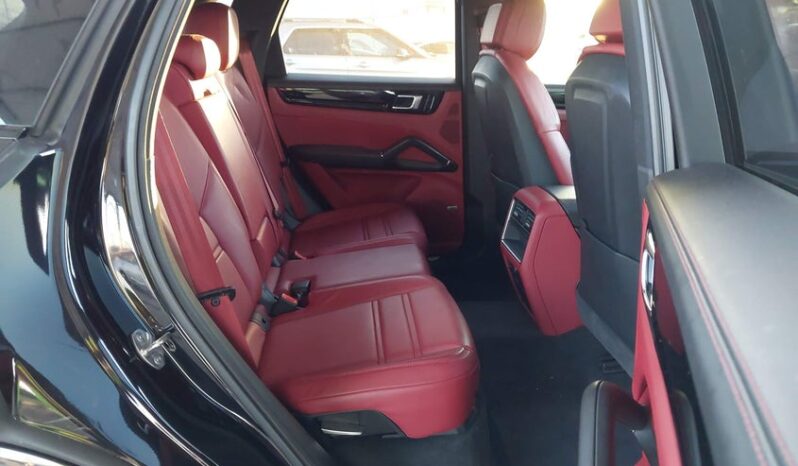 
								2021 Porsche Cayenne full									