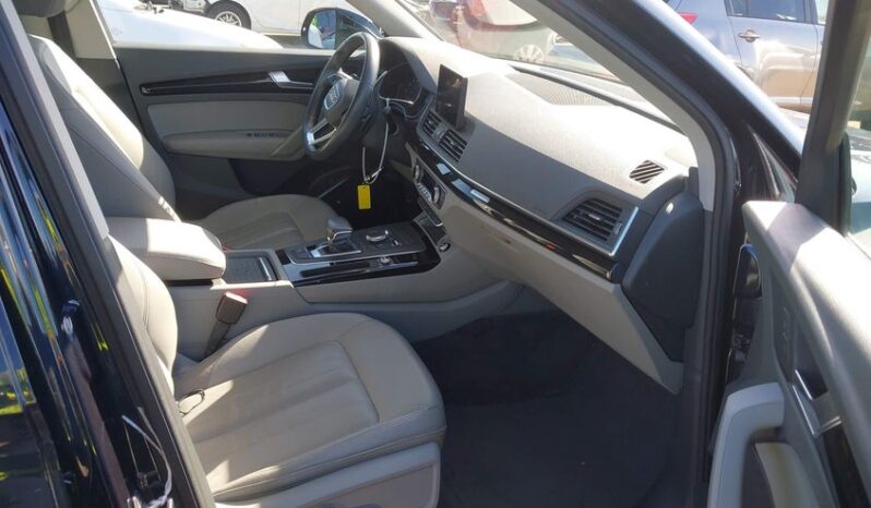 
								2020 Audi Q5 full									