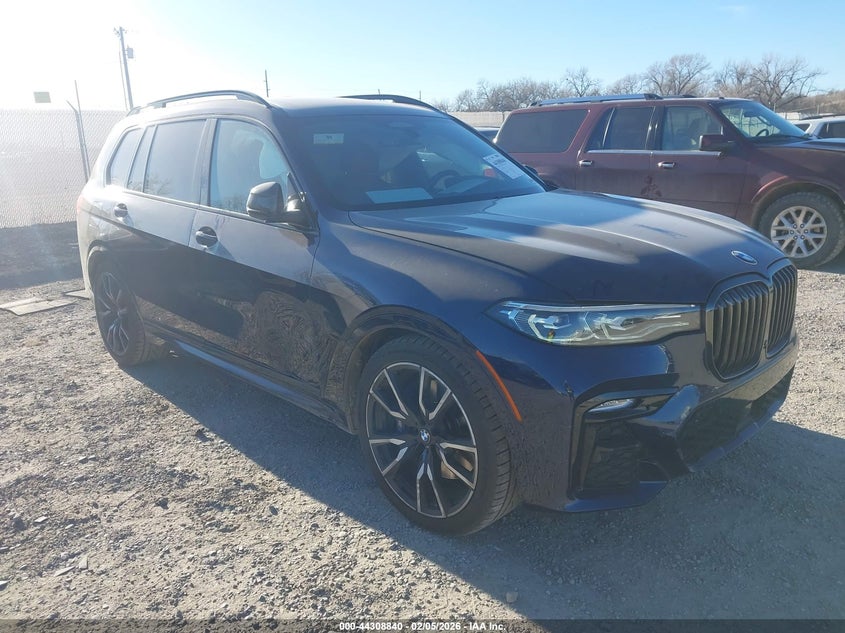 2022 BMW X7