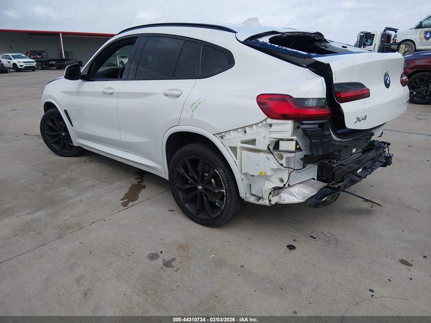 2023 BMW X4