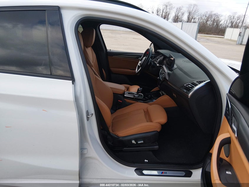 2023 BMW X4