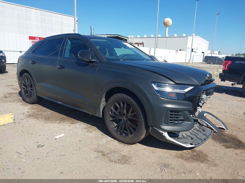 2022 Audi Q8