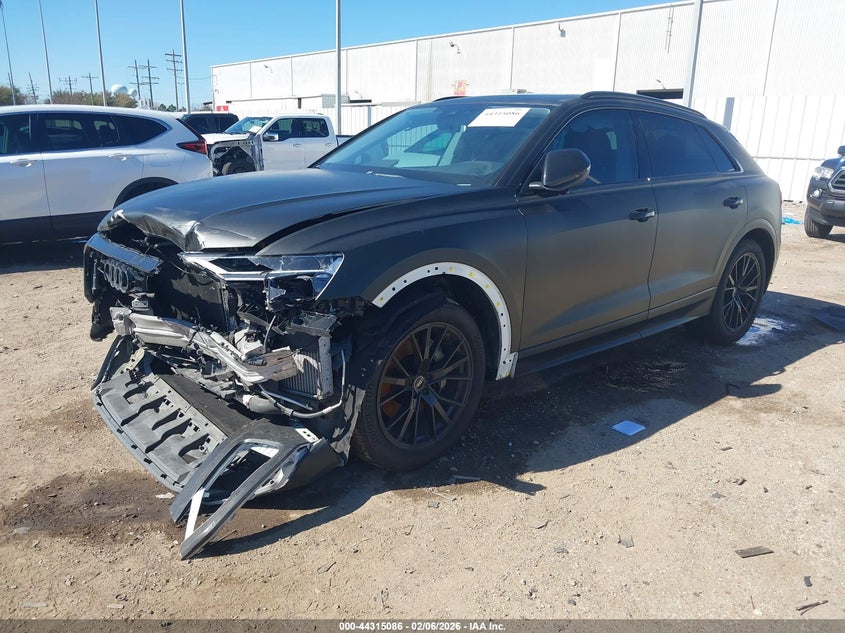2022 Audi Q8