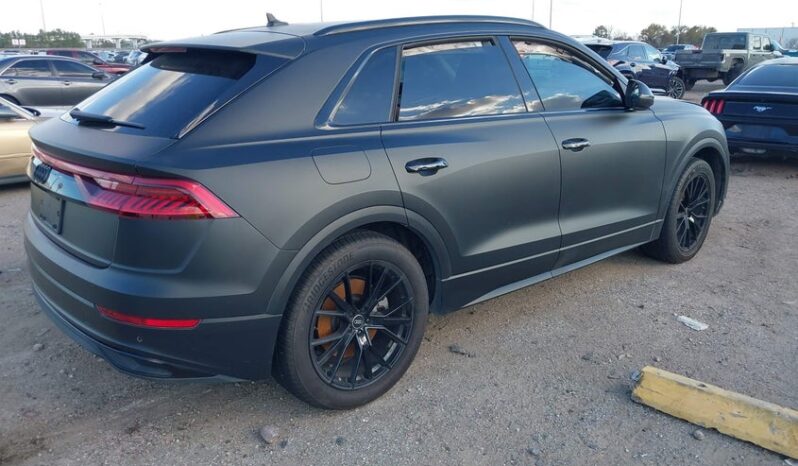 
								2022 Audi Q8 full									