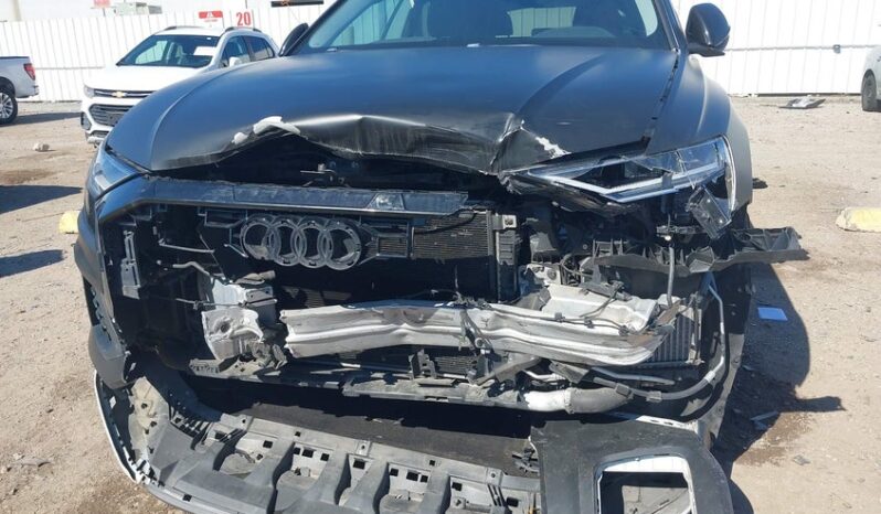 
								2022 Audi Q8 full									