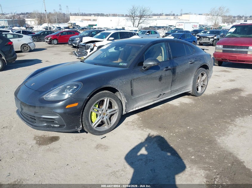 2018 Porsche Panamera