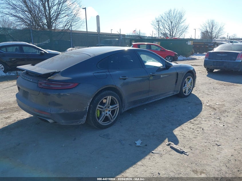 2018 Porsche Panamera