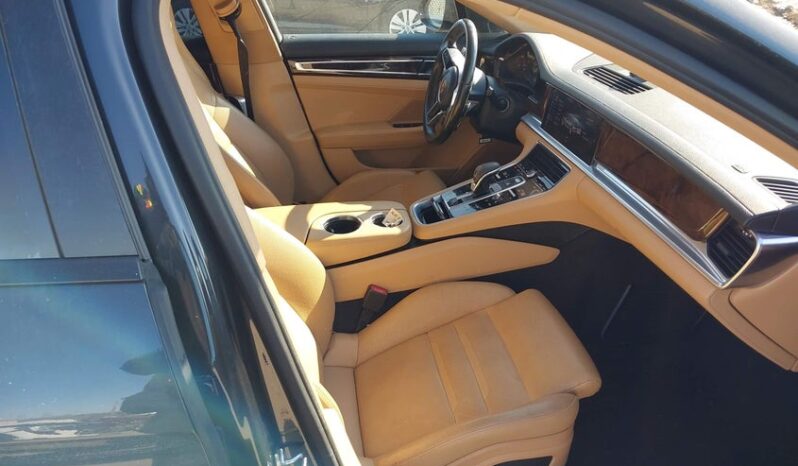 
								2018 Porsche Panamera full									