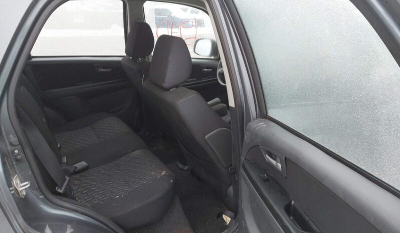 
								2009 Suzuki Sx4 full									