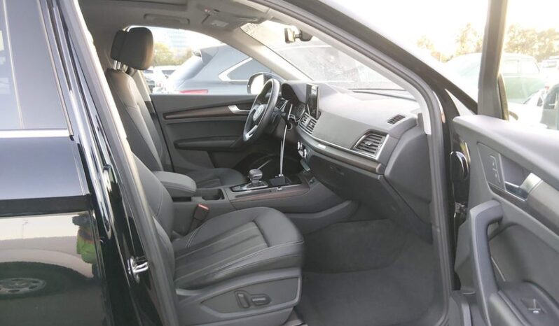 
								2023 Audi Q5 full									