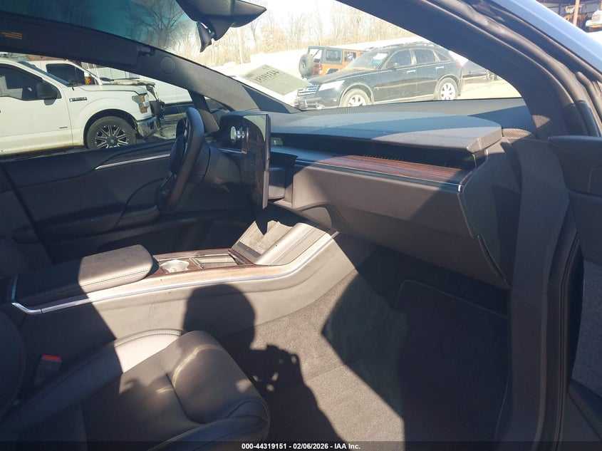 2024 Tesla Model x