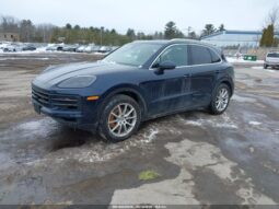 
										2024 Porsche Cayenne full									