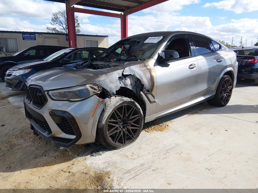 2021 BMW X6 m