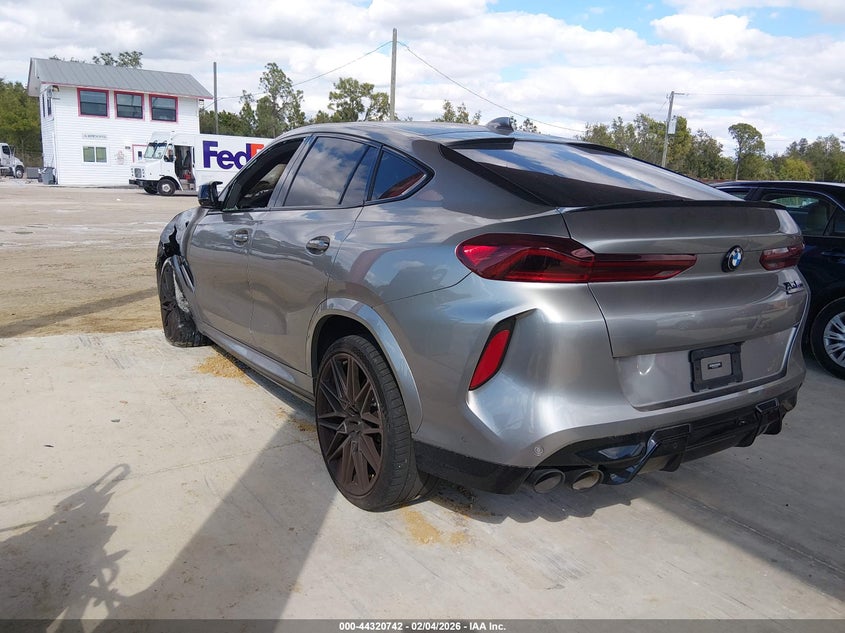 2021 BMW X6 m