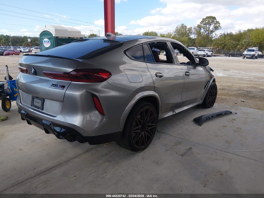 2021 BMW X6 m