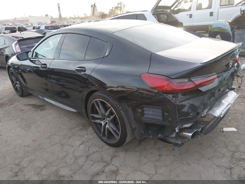 2020 BMW M8