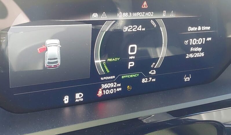 
								2024 Audi Q8 full									
