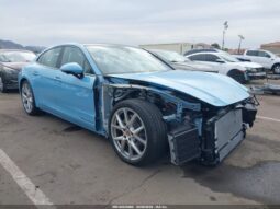 
										2025 Porsche Panamera full									