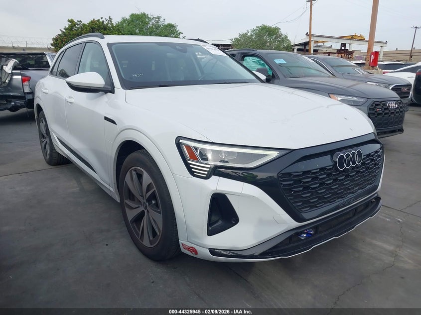2024 Audi Q8