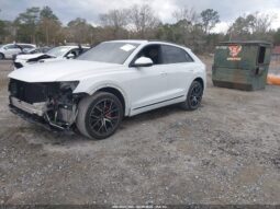 
										2020 Audi Q8 full									