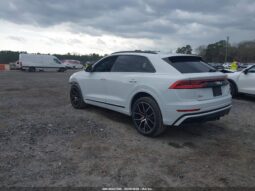 
										2020 Audi Q8 full									