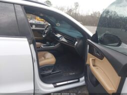 
										2020 Audi Q8 full									