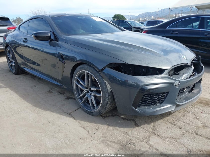 2020 BMW M8